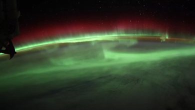 Фото - Полярные сияния пробили дыру в озоновом слое Земли диаметром около 400 км